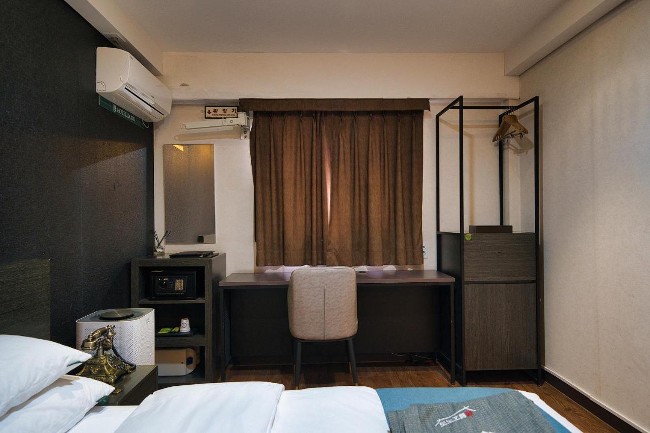 Dono1796 Hotel Suwon