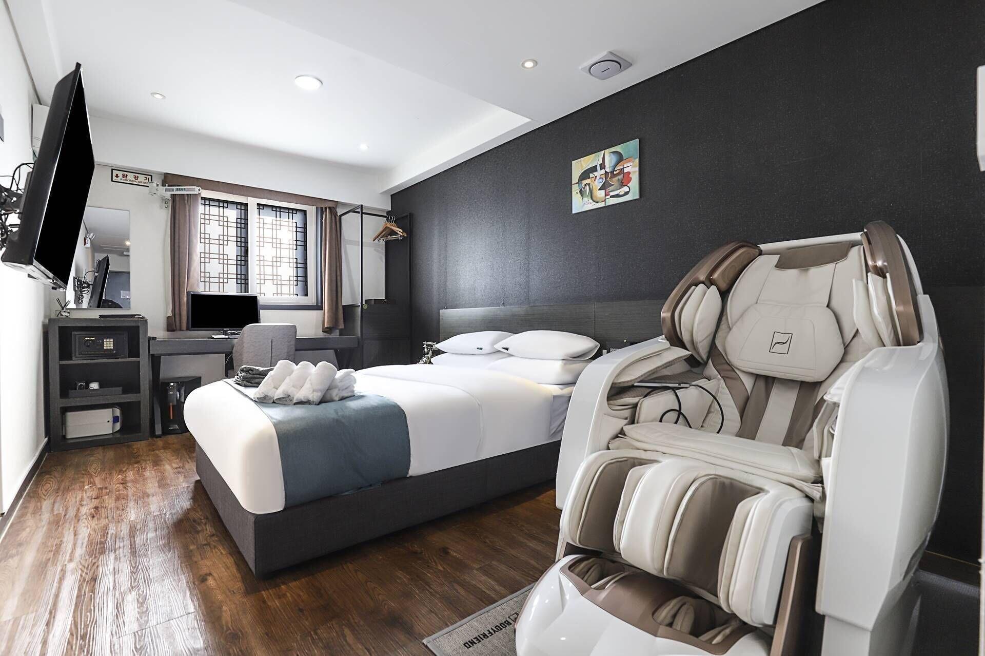 Hotel Dono1796 3*