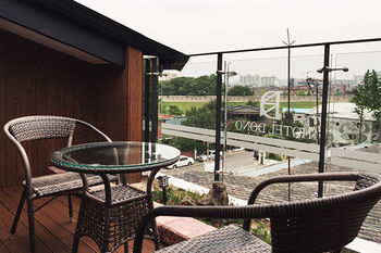 Dono1796 Hotel